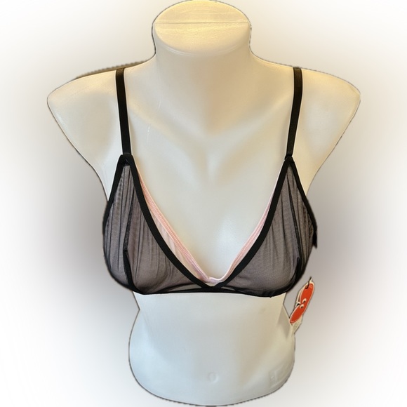 *Closet clear out* Mesh sexy bra - Picture 2 of 4